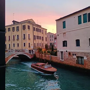 Ca' Dino - Canal View Apartamento Venecia