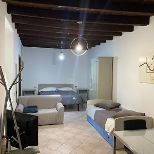 https://myroom-center-flat.italymilanhotels.net